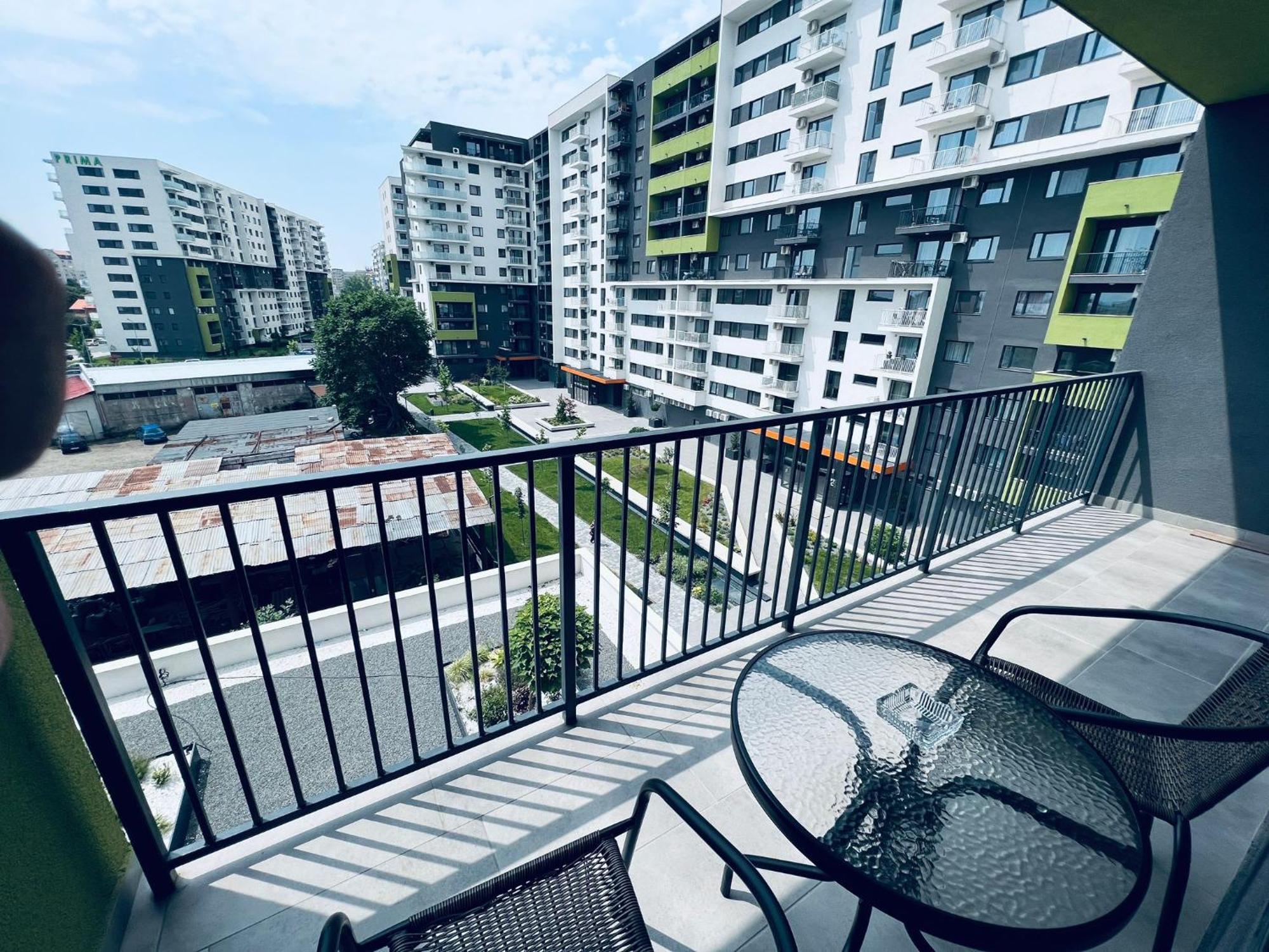 Silvia Resident Apartment Oradea Exterior photo